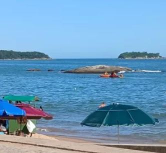 Jovem desaparece durante travessia na Praia do Bosque em Rio das Ostras