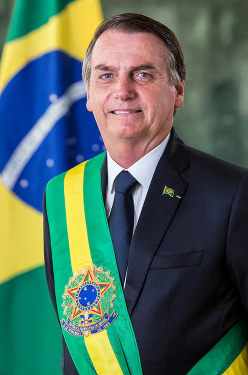 Prisão de Bolsonaro reacende tensão política e deixa 2026 em suspenso
