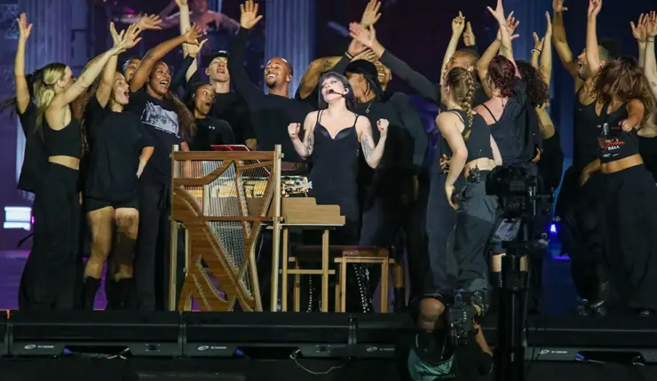 Lady Gaga transforma Copacabana em palco de espetáculo histórico com megaestrutura de segurança