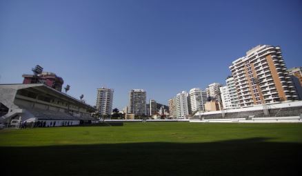 Campo do Caio Martins será transformado em reservatório para conter alagamentos em Niterói