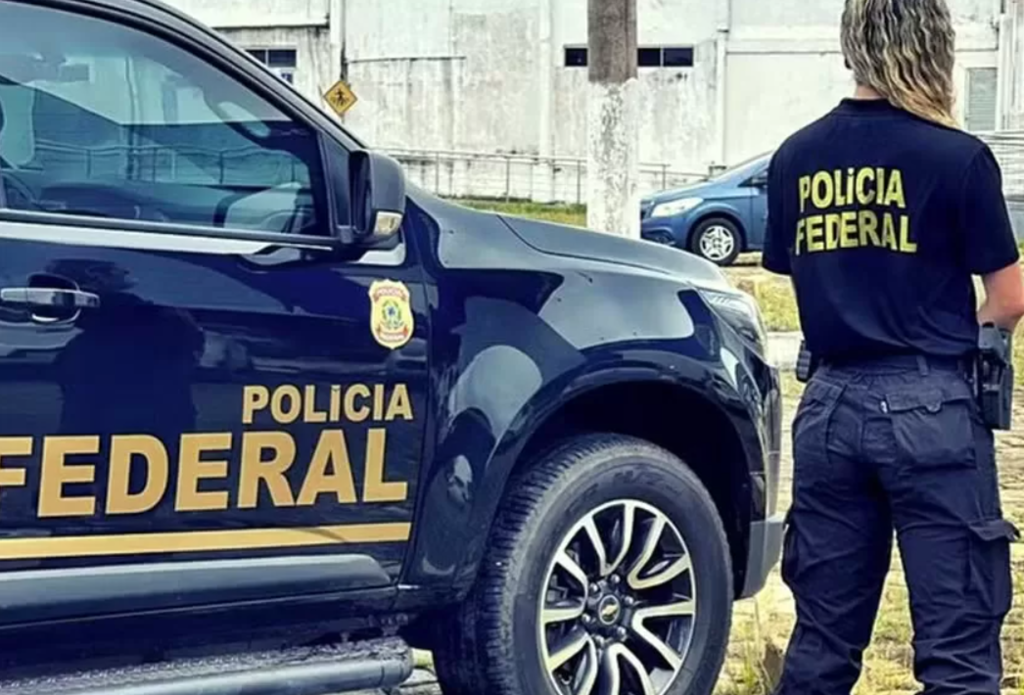 PF realiza nova fase da Operação Overclean e cumpre mandatos em Arraial do Cabo